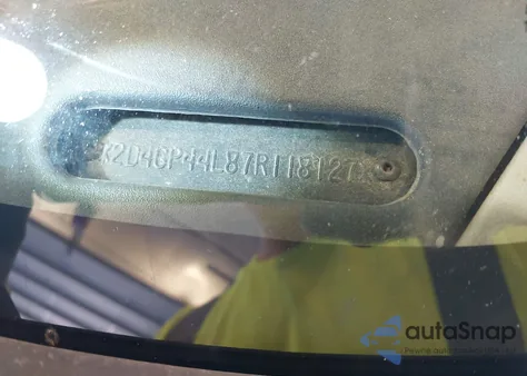 2007 Dodge Grand Caravan Sxt from USA, damaged, VIN 2D4GP44L87R118127